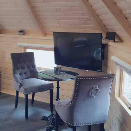 Unique Luxury Cabin Inverness Exterior photo