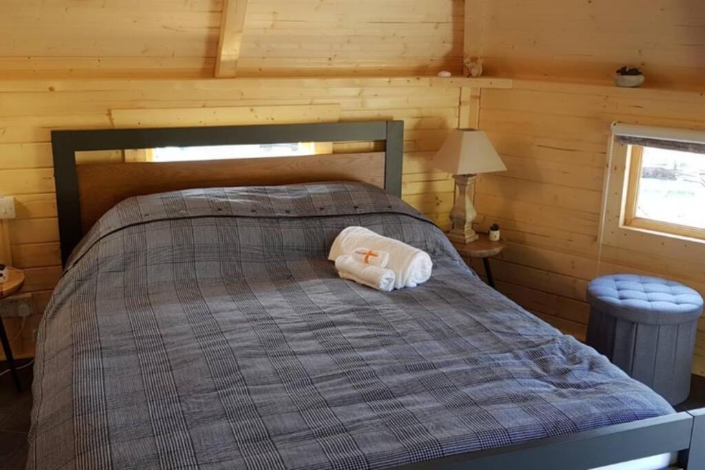 Unique Luxury Cabin Inverness Exterior photo