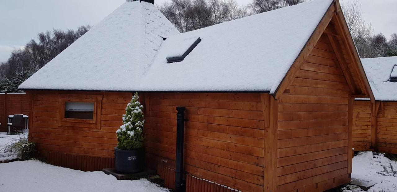 Unique Luxury Cabin Inverness Exterior photo